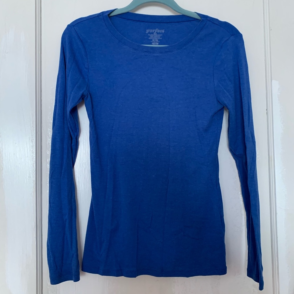 Blue long sleeve T-shirt
